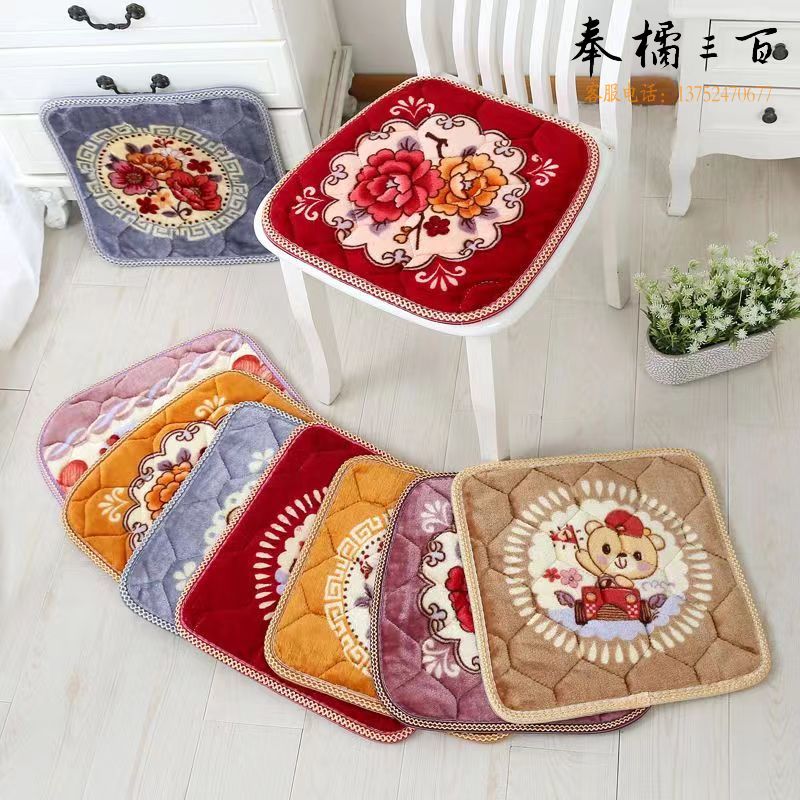 加厚防滑毛绒坐垫 办公室垫 汽车坐垫  学生屁垫  40*40cm  多色可选其他防护用品